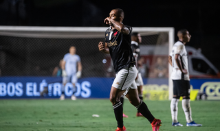 Paulo Henrique comemora gol marcado sobre o Botafogo. (Foto: Leandro Amorim/Vasco)