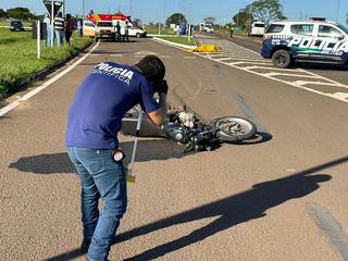 Motociclista morto na sa&iacute;da do trabalho tinha 27 anos