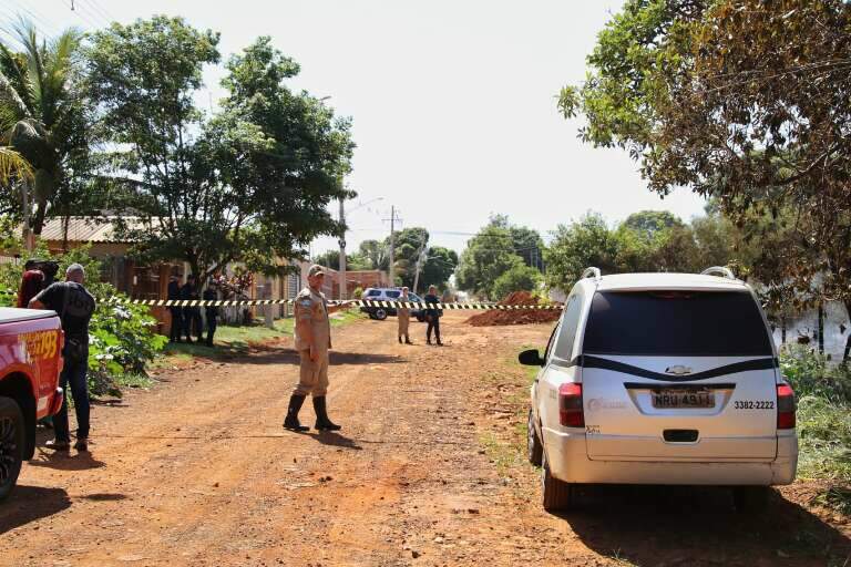 Área foi isolada pela Polícia Militar (Foto: Paulo Francis)