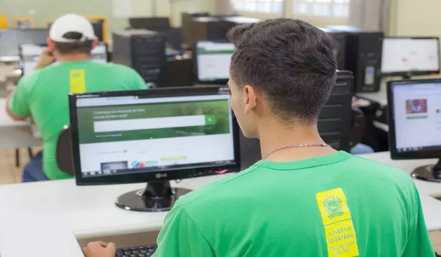 Matr&iacute;cula para escolas estaduais come&ccedil;a nesta ter&ccedil;a