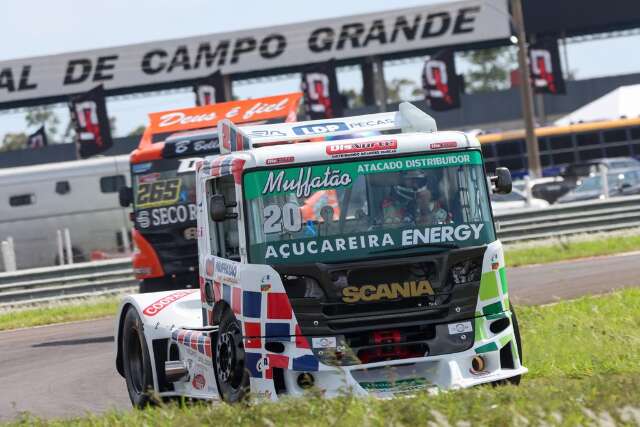 L&iacute;der do campeonato &eacute; pole da F&oacute;rmula Truck em Campo Grande
