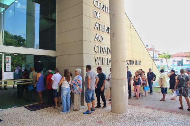 Por isen&ccedil;&atilde;o e negocia&ccedil;&atilde;o, idosos s&atilde;o os primeiros na fila do Refis da prefeitura