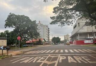 Cruzamento das Ruas Oliveira Marques e Mato Grosso, onde ocorreu acidente (Foto: Helio de Freitas)