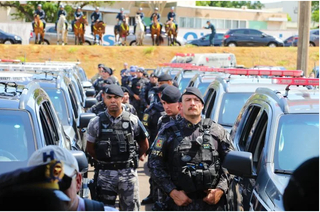 Policiais de Mato Grosso do Sul e São Paulo durante Operação (Foto: Saul Schramm)