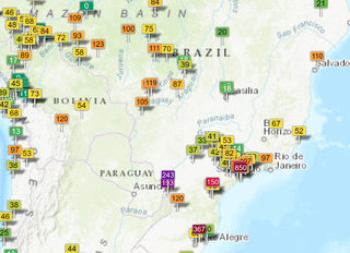 Mapa de monitoramento da qualidade do ar em tempo real mostra que região das fumaças está com índices mais críticos, representados por cores alaranjadas, roxas e vermelhas (Foto: Aqicn.org)