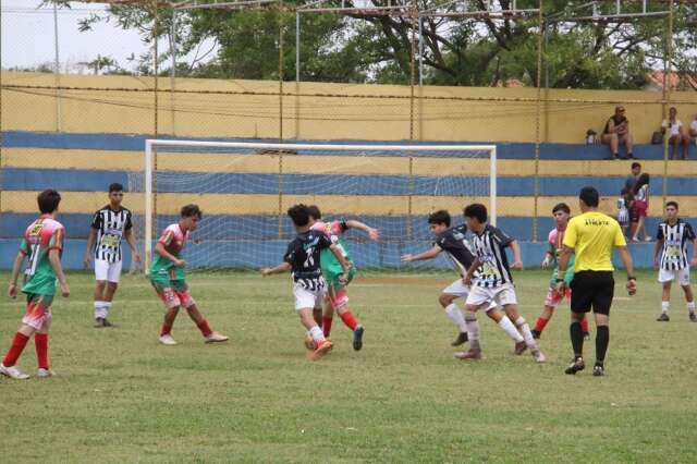 Com entrada gratuita, times de Campo Grande decidem estadual sub-15 no s&aacute;bado 