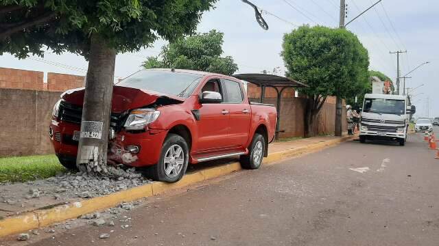 Motorista que deixou bairro sem luz bebeu em torneio de sinuca e foi preso