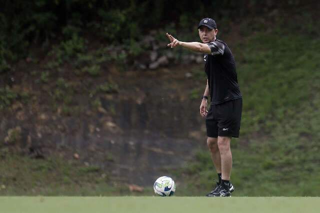 Brasileir&atilde;o tem jogos atrasados de Botafogo e Flamengo nesta noite