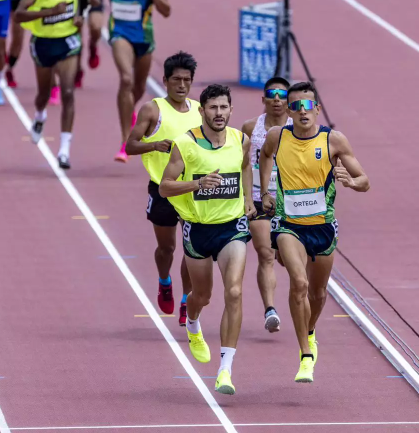 Yeltsin disputa semifinal dos 1500 metros em Santiago nesta sexta-feira 