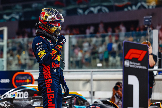 Verstappen surge no fim e garante pole position no GP de Abu Dhabi