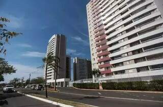 Prédios residenciais na Mata do Jacinto, em frente ao Parque Ecológico do Sóter, região do Prosa (Foto/Arquivo/Marcos Maluf)