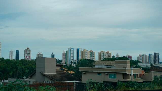 C&eacute;u amanhece nublado e previs&atilde;o &eacute; de chuva na maior parte de MS