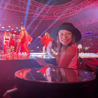 Criança profetiza e ganha chapéu da Taylor Swift: 'quase chorei de alegria'