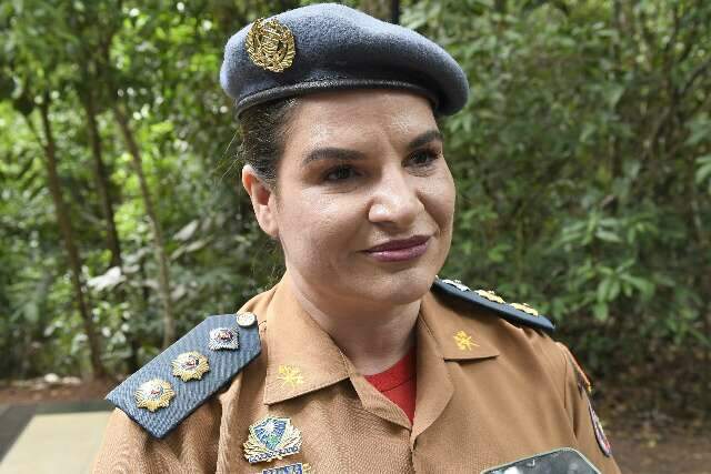 Carla Moretti &eacute; a primeira mulher a se tornar coronel do Corpo de Bombeiros 