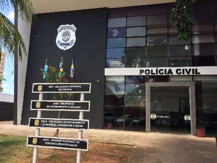 Mãe é suspeita de bater cabeça de bebê em mesa quando estava embriagada 