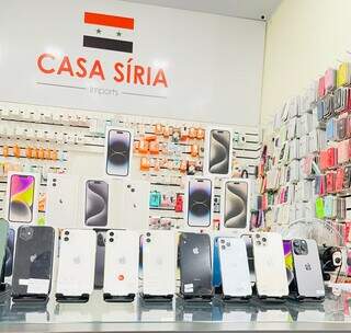 Na Casa Síria, você encontra variedade de aparelhos celulares para presentear quem ama