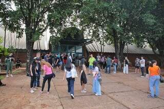 Candidatos, antes das provas começaram (Foto: Paulo Francis)