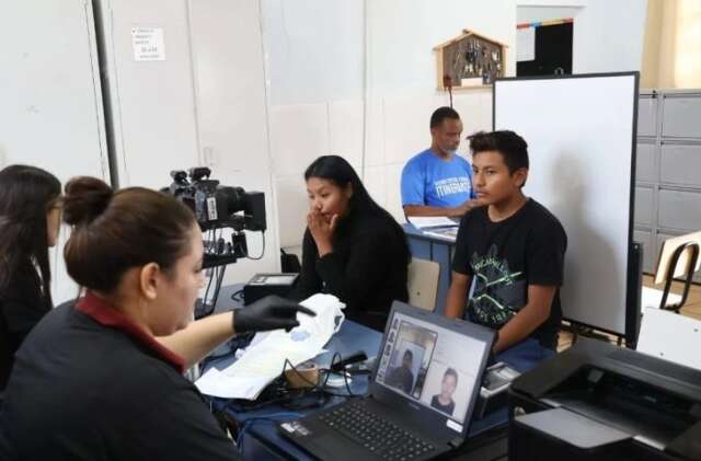 Mutir&atilde;o de emiss&atilde;o de documentos atende onze assentamentos