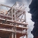 Torre de resfriamento em obra de fábrica de celulose pega fogo em MS