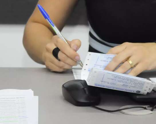 Taxas cartorárias passam, mas segue a crítica contra fundos que incham valores