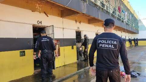 Varredura policial em celas da Máxima faz busca por celulares
