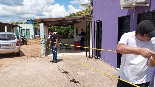 Morto com pauladas na cabe&ccedil;a discutiu com suspeito em bar horas antes