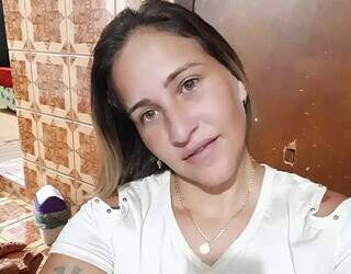 Mulher &eacute; encontrada morta com m&atilde;os amarradas e corte profundo no pesco&ccedil;o