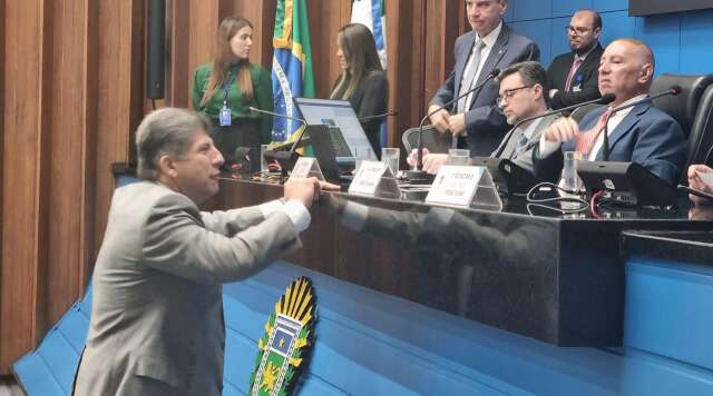 Com novo partido quase nas m&atilde;os de Delcidio, L&iacute;dio deixa o Patriotas