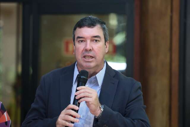 Em Bras&iacute;lia, Riedel participa do an&uacute;ncio de financiamento dos bancos p&uacute;blicos