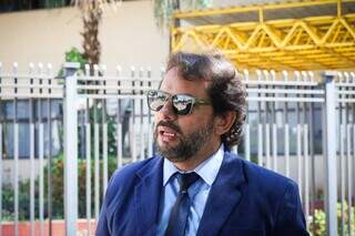 Advogado Alfio Leão responsável pela defesa da mulher (Foto: Henrique Kawaminami)