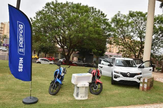 Carn&ecirc;s de IPTU &quot;azuis e amarelos&quot; podem concorrer a 24 pr&ecirc;mios no ano