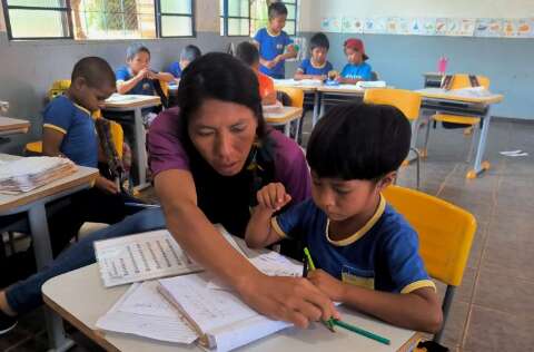 Para não perder língua materna, indígenas terão material de apoio para ensino