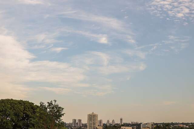 Sábado amanhece com céu nublado e previsão é de temperatura amena - Notícia  - Jornal do Estado MS