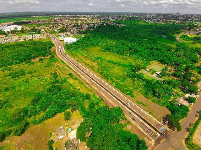 No anivers&aacute;rio, prefeitura entrega ponte e duas avenidas na regi&atilde;o sul