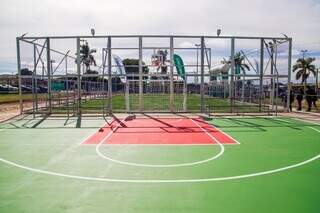 Modelo de arena esportiva que será construída nos bairros (Foto: Divulgação/Agesul)