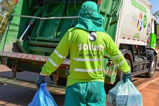 Durante todo o ano, equipe da Solurb ajuda na qualidade de vida da população. (Foto: Divulgação)