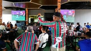 Torcedores do Fluminense mant&ecirc;m f&eacute; na virada mesmo ap&oacute;s gol rel&acirc;mpago do City