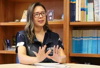 Supervisora de divulgação do IBGE, Elenice Cano, fala sobre resultado do Censo 2022 (Foto: Henrique Kawaminami)