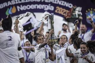 O Corinthians foi o campeão brasileiro no futebol feminino em 2023 (Foto: Cris Mattos/CBF)