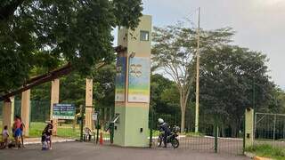 Entrada Kadiweu do Parque das Nações Indígenas nesta segunda-feira (Foto: Direto das Ruas)