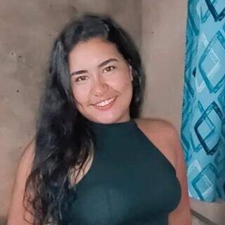 Ingrid da Silva Fernades tinha 22 anos (Foto: Reprodução/Rede Social)