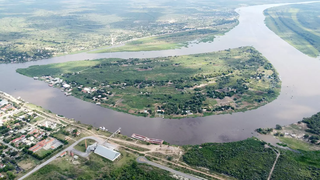 Vista aérea da cidade de Porto Murtinho, na região pantaneira (Foto: Divulgação)