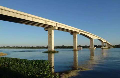 Sobrecarregada, ponte construída para tirar Corumbá do isolamento "pede ajuda" 