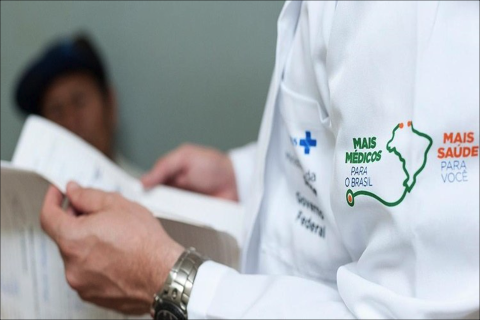 Com bolsa de R$ 4 mil, médicos podem se candidatar a supervisores de programa