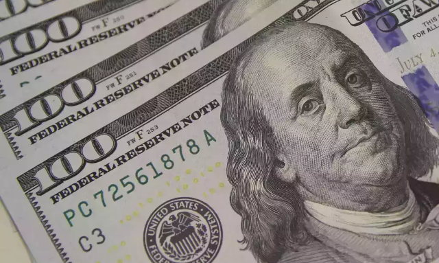 D&oacute;lar &agrave; vista sobe 0,41% e encerra preg&atilde;o cotado a R$ 4,85