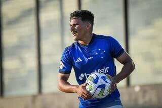 Lateral Kaiki Bruno do Cruzeiro (Foto: Divulgação/Cruzeiro)