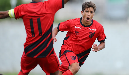 Athletico Paranaense e Botafogo abrem 54ª edição da Copinha nesta terça-feira