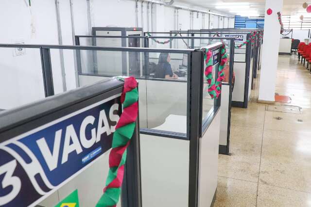 Ano come&ccedil;a com 2.608 vagas de emprego para Campo Grande