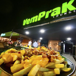 Se você está em busca de uma experiência gastronômica completa a preços acessíveis, o Vemprak Lounge é o lugar certo para você! (Foto: Marcos Maluf)