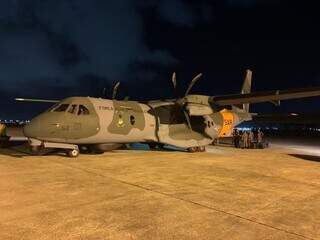 Aeronave SC-105 Amazonas faz buscas por helicóptero com 4 pessoas que saiu de SP e desapareceu. (Foto: Divulgação FAB)